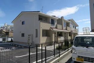 アルバーミィ宝塚【1階】の外観