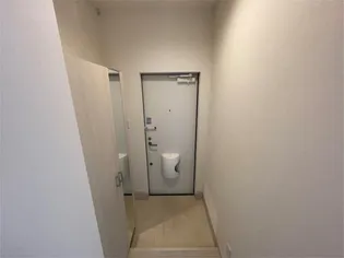 ベロ クオーレ三国橋【1階】の玄関