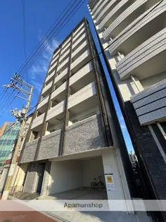 エストゥルースプラス大阪福島【3階】の外観