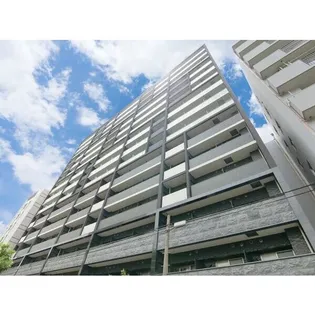 プレサンス新大阪ザ・シティ【1階】の外観