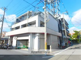 アカイマンションの画像