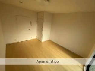 メゾンエトワール【4階】の居間