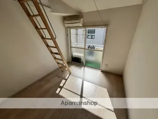 ウッドリバー第三【2階】の居間