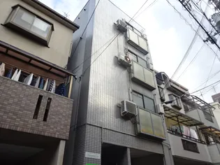 シャルマンシティ【1階】の外観