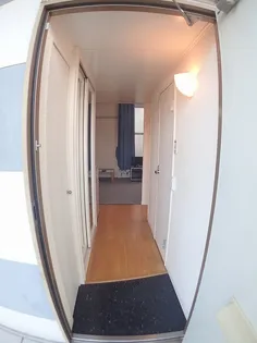 レオパレスフジ【2階】の玄関