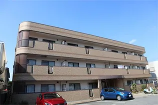 ファミーユ2【3階】の外観