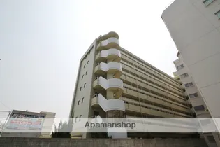 KM江坂【4階】の外観