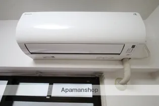 コリーヌ千里【1階】の内装