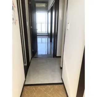 アクエルド新町【901号室号室】の玄関