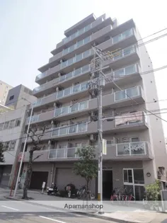 ADORER【2階】の外観