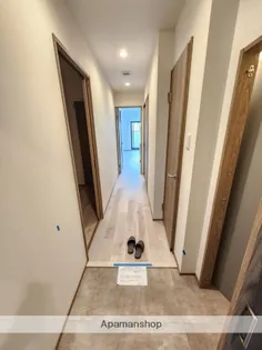 カウニス丸山通【8階】の玄関