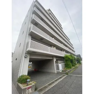 グレースコートの画像