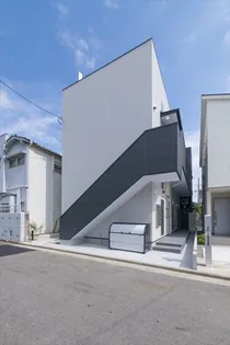大阪府堺市堺区香ヶ丘町2丁【アパート】の外観