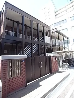 レオパレスフローラ【1階】の外観