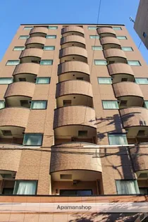 ジョリーフローラ梅田【3階】の外観