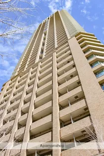 大阪府大阪市北区大深町【マンション】の外観