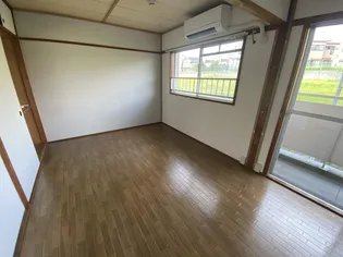 ルミエール楠葉【2階】の内装