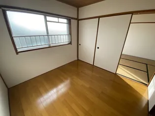 ルミエール楠葉【2階】の内装