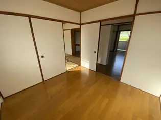 ルミエール楠葉【2階】の内装