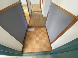 ルミエール楠葉【2階】の玄関