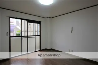 プルミエール荘園【1階】の居間