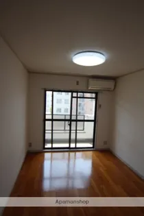 カームヒル箕面【4階】の居間