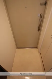 ラフィーン蛍池【2階】の玄関