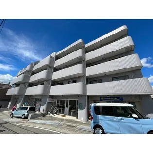 サンローゼうねの【4階】の外観