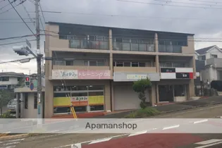 メゾンうねの【2階】の外観