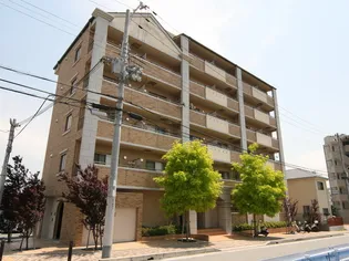 グランエスポワール【205号室】の外観