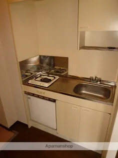 ヴェルナール若松【2階】のキッチン