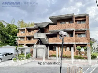 グランドローエ【3階】の外観