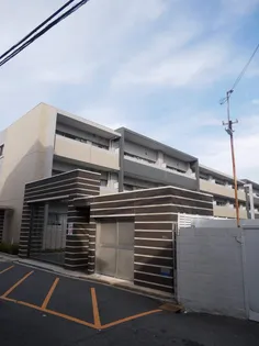 ゲートレジデンス鶴見緑地【2階】の外観