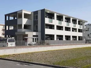 インペリアルライフ【2階】の外観