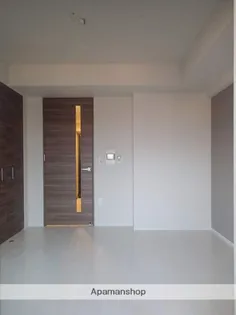 レジュールアッシュ玉造【10階】の居間