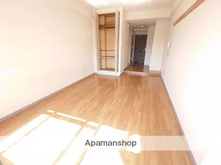 メルベーユ【1階】の居間