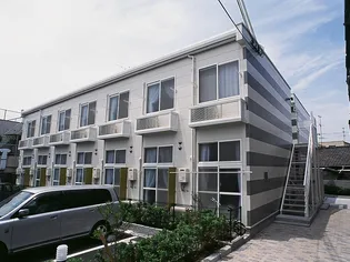 レオパレスエステート【1階】の外観