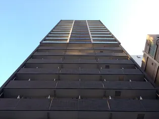 プレサンスタワー北浜【2階】の外観