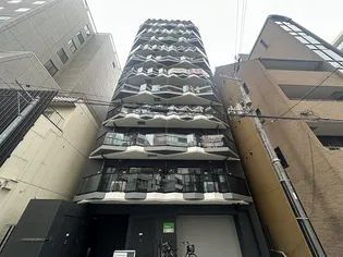 コンフォリア・リヴ谷町四丁目【0201号室】の外観