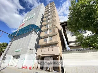 Y’sパレス夕陽丘【1階】の外観