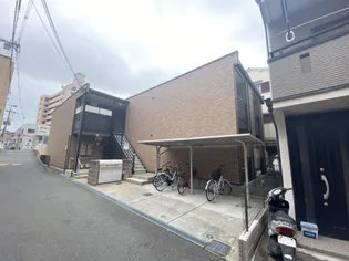 レオネクスト18番館【104号室】の外観