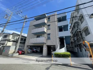 ユンヌホワイエの画像