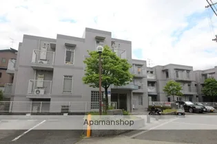 六龍苑岡町【3階】の外観