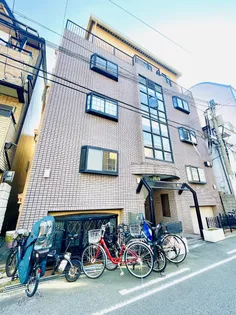 おしゃれ館新森【2階】の外観