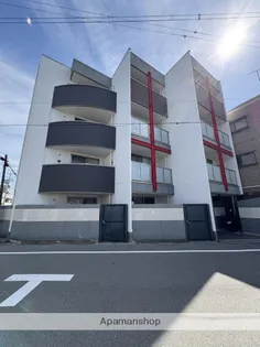 ハイフェンス山坂【4階】の外観