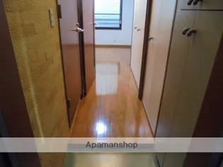 BRISTOL【1階】の玄関