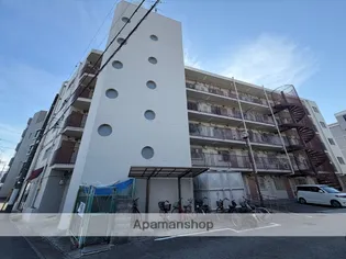 シャトル ヨネ【3階】の外観