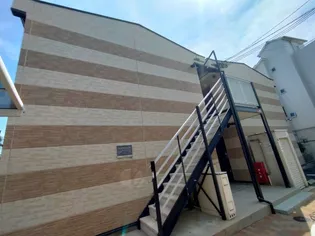 レオパレスウグイス【2階】の外観