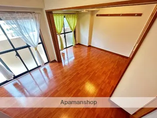 サウスサイド武庫之荘【4階】の居間