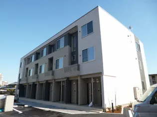 ラ サクセション宝塚【1階】の外観